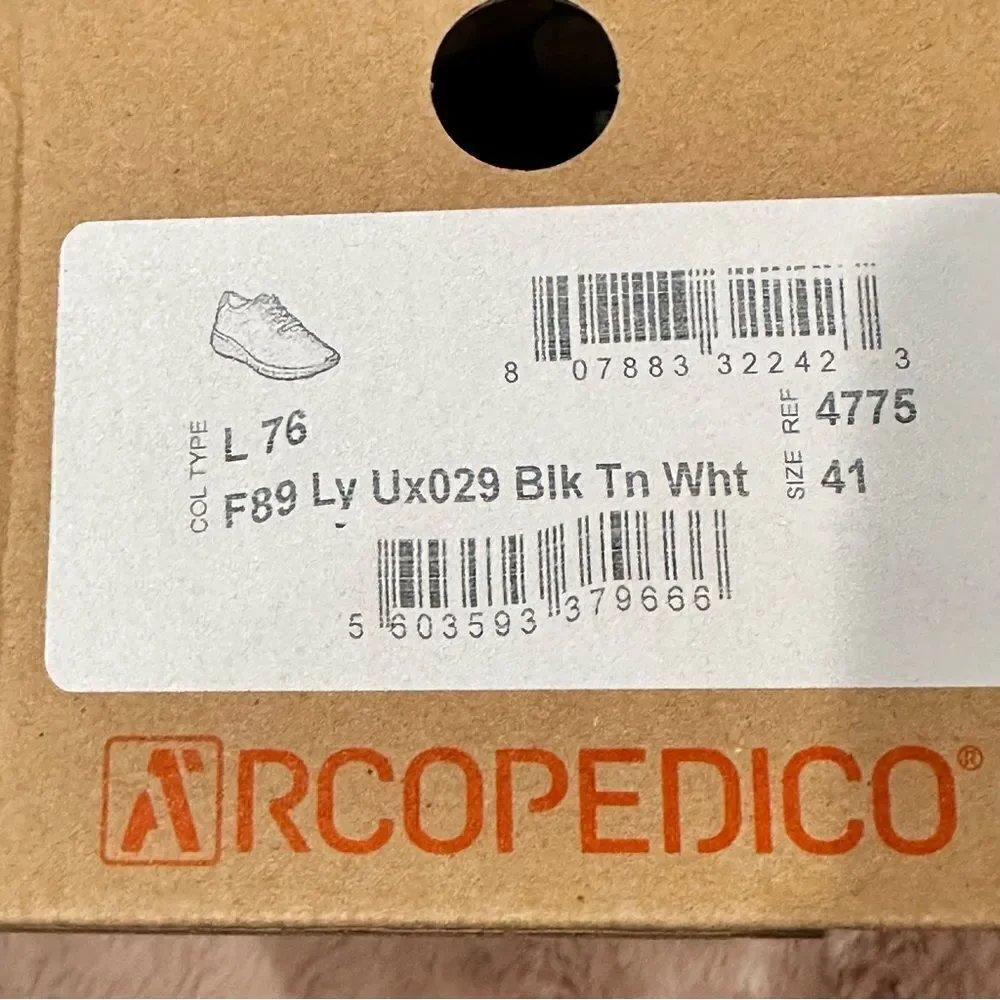 ARCOPEDICO Women’s L76 Lace-Up Sneakers in the Size 41/9.5-10 US in Black/White